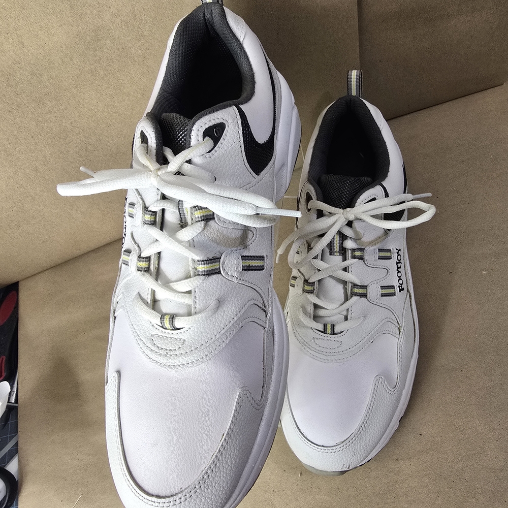 JOYFOOT  White and Black Athletic Shoes